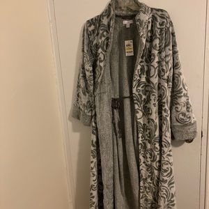 NWT Charter Club Gray Fleece Robe